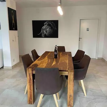 Moderne Wohnung Mit Stil Gross Gerungs Exterior photo